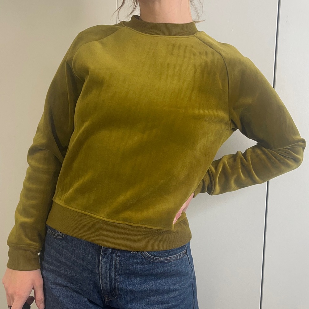 A New Day green velvet crewneck sweatshirt